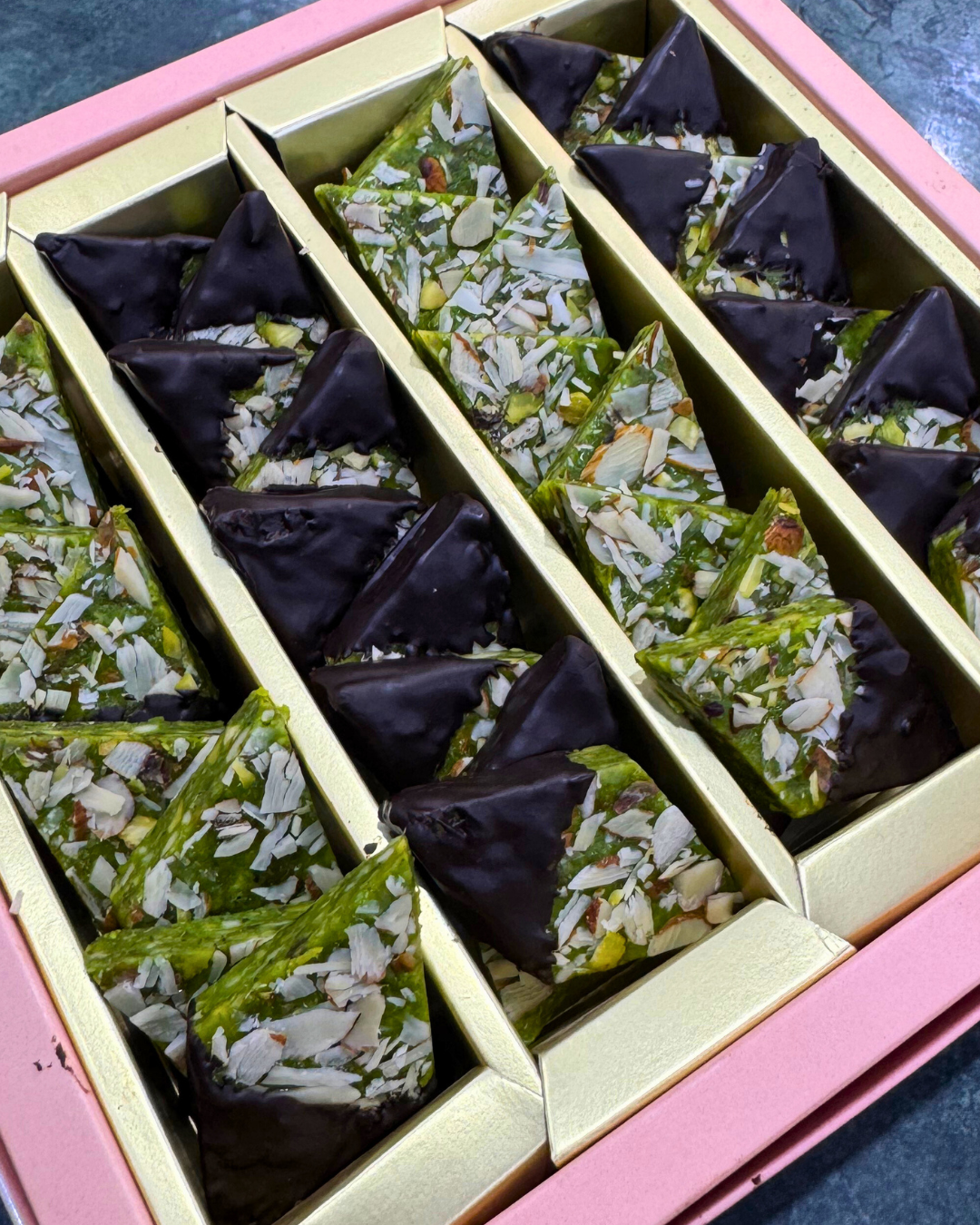 Dubai Pista Katli