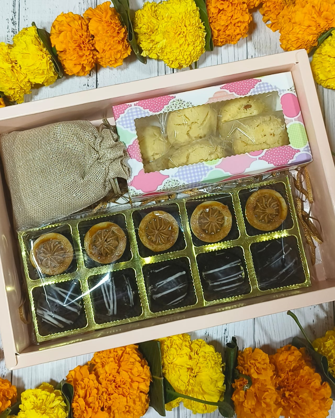 Dryfurits + cookies + Fusion mithai hamper